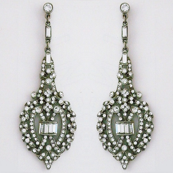 Bridal, earrings   Amun Ben vintage Tie Earrings, chandelier Black bridal Chandelier Jewelry Vintage