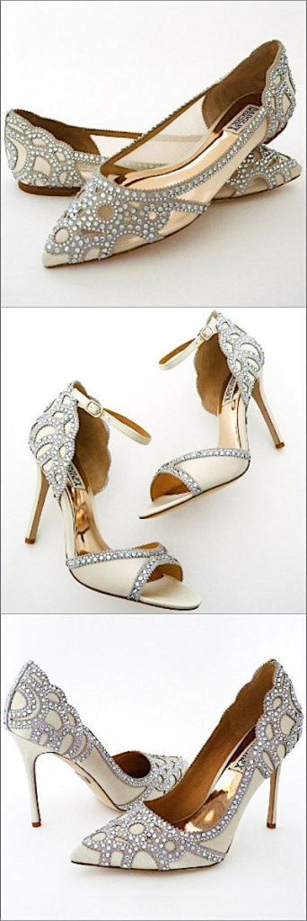 Going for some Deco Glamour? Badgley Mischka has this vintage glam style in all heel heights. Flats, low heel, Stilettos and a sexy open to vintage sandal with ankle strap.