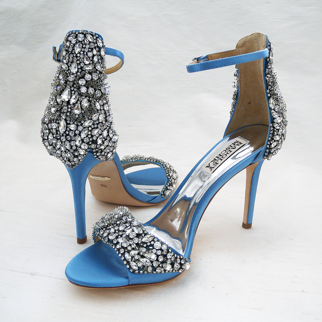 Blue Wedding Shoes? Yes, Please. | Perfect Details