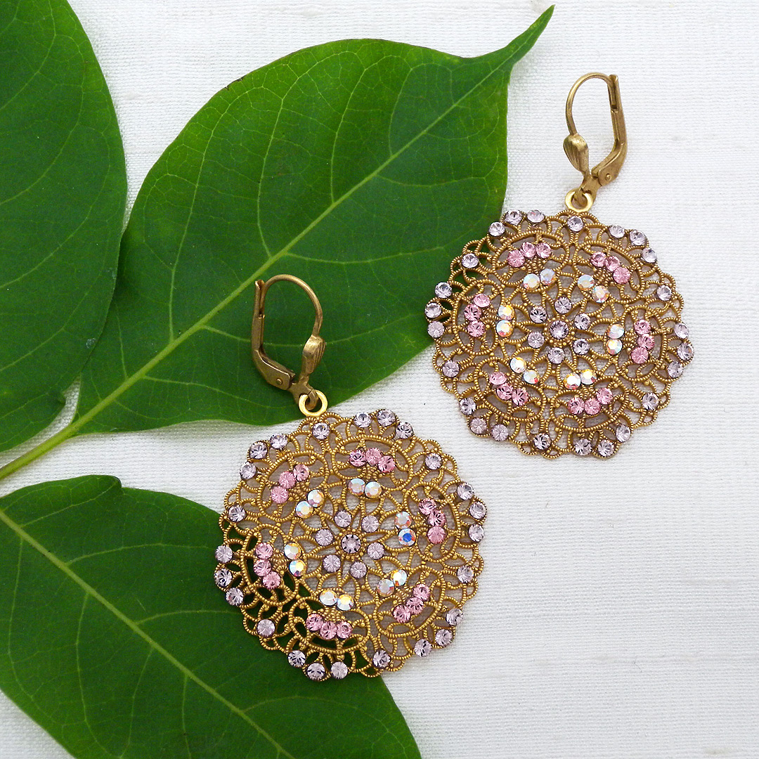 Round hot sale filigree earrings