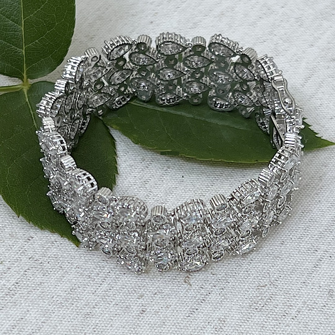 Vintage CZ buying Bracelet