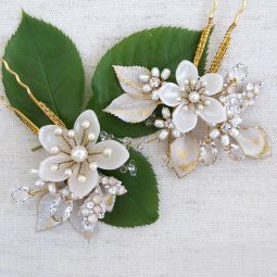 Pearlescent Flower Bridal Hair Pin Set SALE!! 70% OFF!
