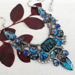 Hilary Statement Necklace, Magical Notes