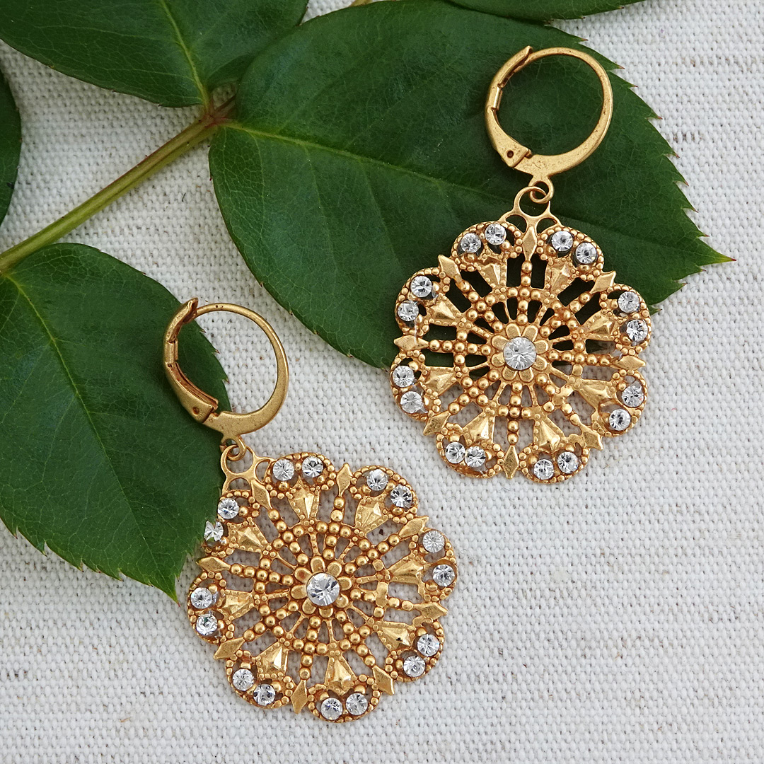 Alaina - 14k White Gold Filigree Diamond Earrings – Mountain Song Jewelers