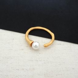 Modern Gold Ring with Pearl