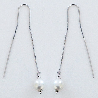 Joia De Majorca Pearl Jewelry | Modern Threaded Chain Earring